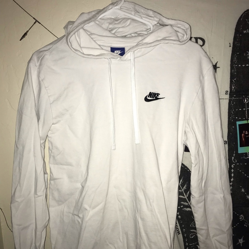 White Nike hoodie/ long sleeve